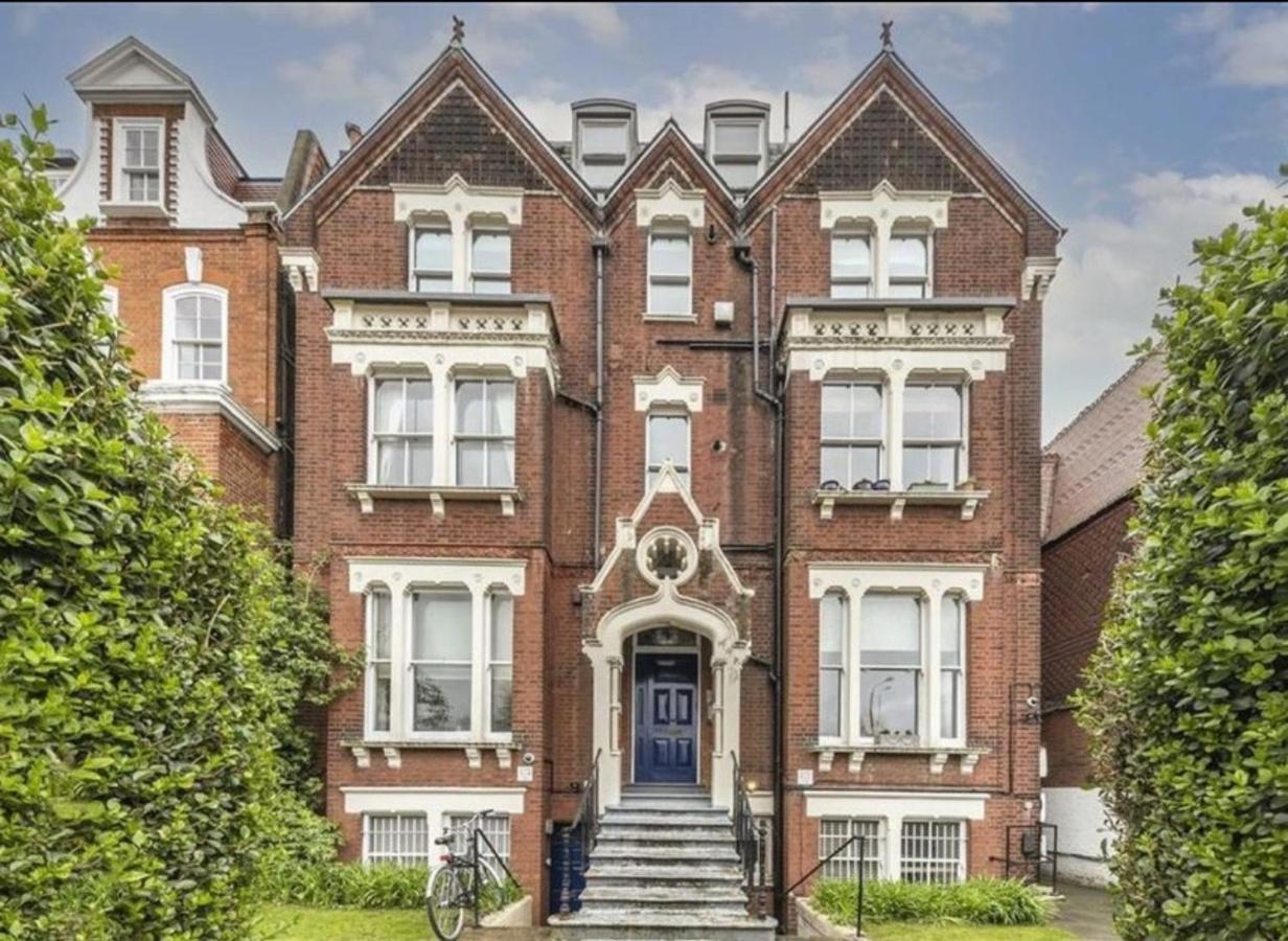 Cosy Apartment By Clapham South Underground! London Exterior photo