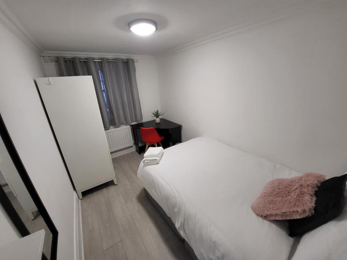 Cosy Apartment By Clapham South Underground! London Exterior photo